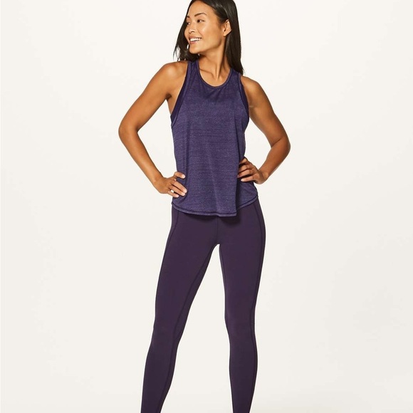 Lululemon Twist & Reach Bra and Tank - Picture 3 of 7